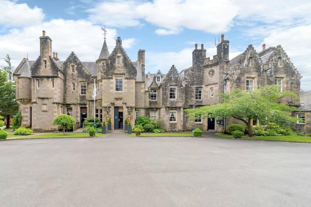 Atholl Apartment - A Unique Apartment In Countryside Park With Wifi And Access To Pool And Bar Perth Exterior foto